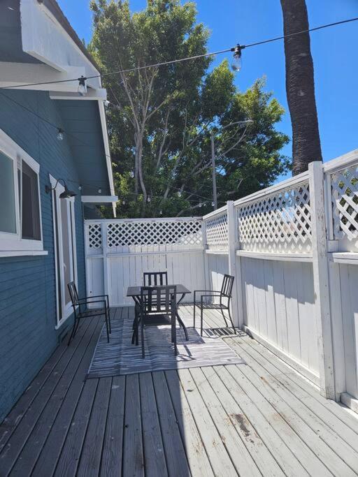 Entire Home In Historic Long Beach Close To Shops Екстер'єр фото