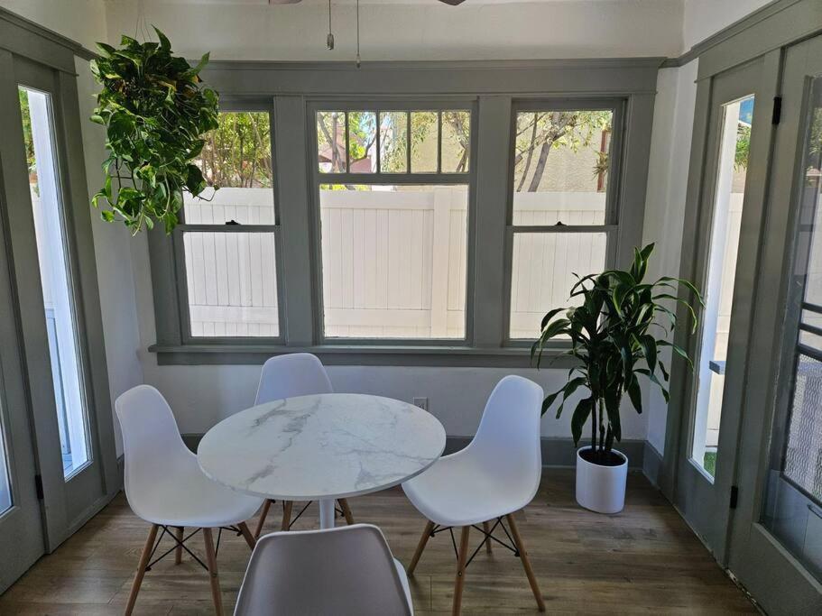 Entire Home In Historic Long Beach Close To Shops Екстер'єр фото